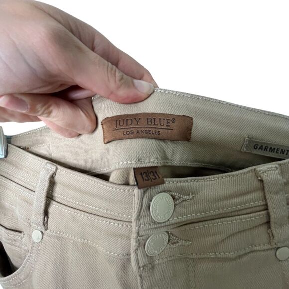 Judy Blue Garment Dyed Tummy Control Flare Jeans Sz 13/31 Khaki Tan Wide Leg - Picture 8 of 13